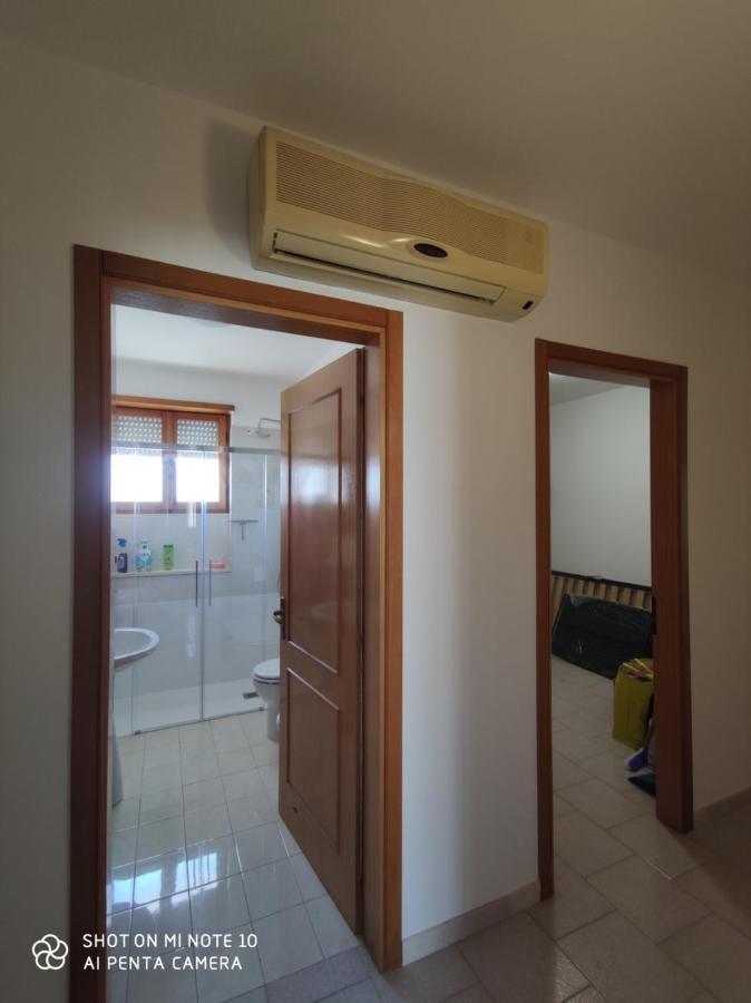 Casa Di Gigi- Comodo Appartamento In Galatina Bagian luar foto