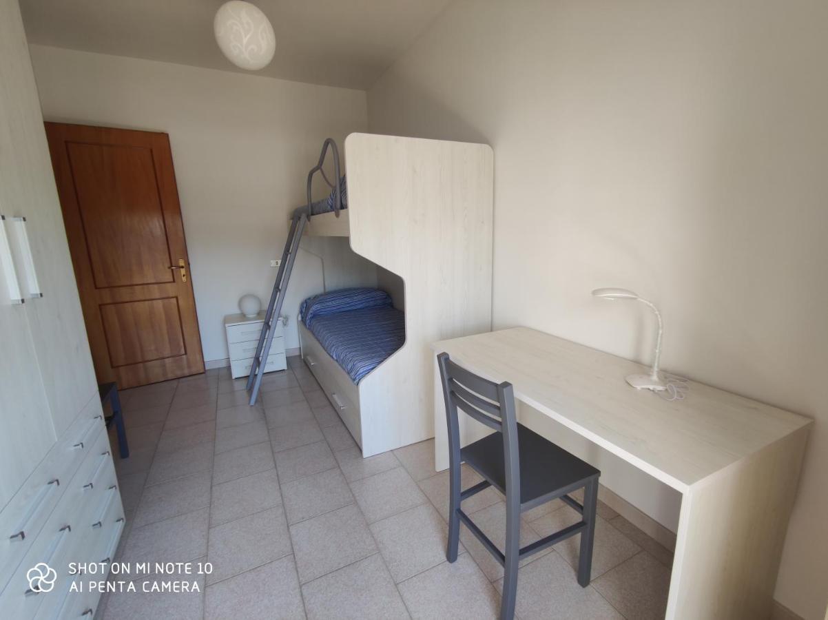 Casa Di Gigi- Comodo Appartamento In Galatina Bagian luar foto