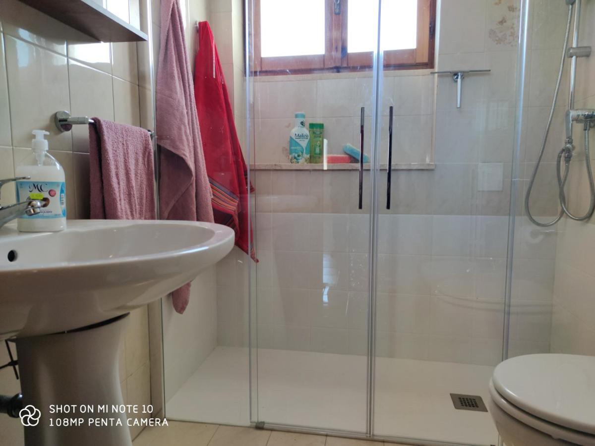 Casa Di Gigi- Comodo Appartamento In Galatina Bagian luar foto