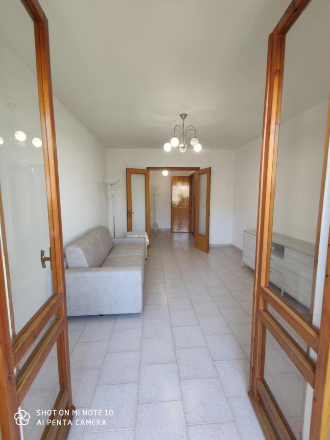 Casa Di Gigi- Comodo Appartamento In Galatina Bagian luar foto